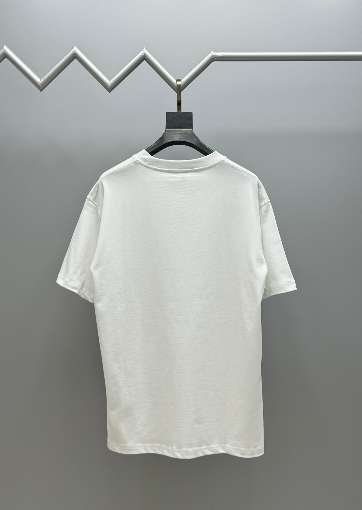 ヴェルサーチ「Versace」VERSA ロゴプリントTシャツ（ユニセックス）