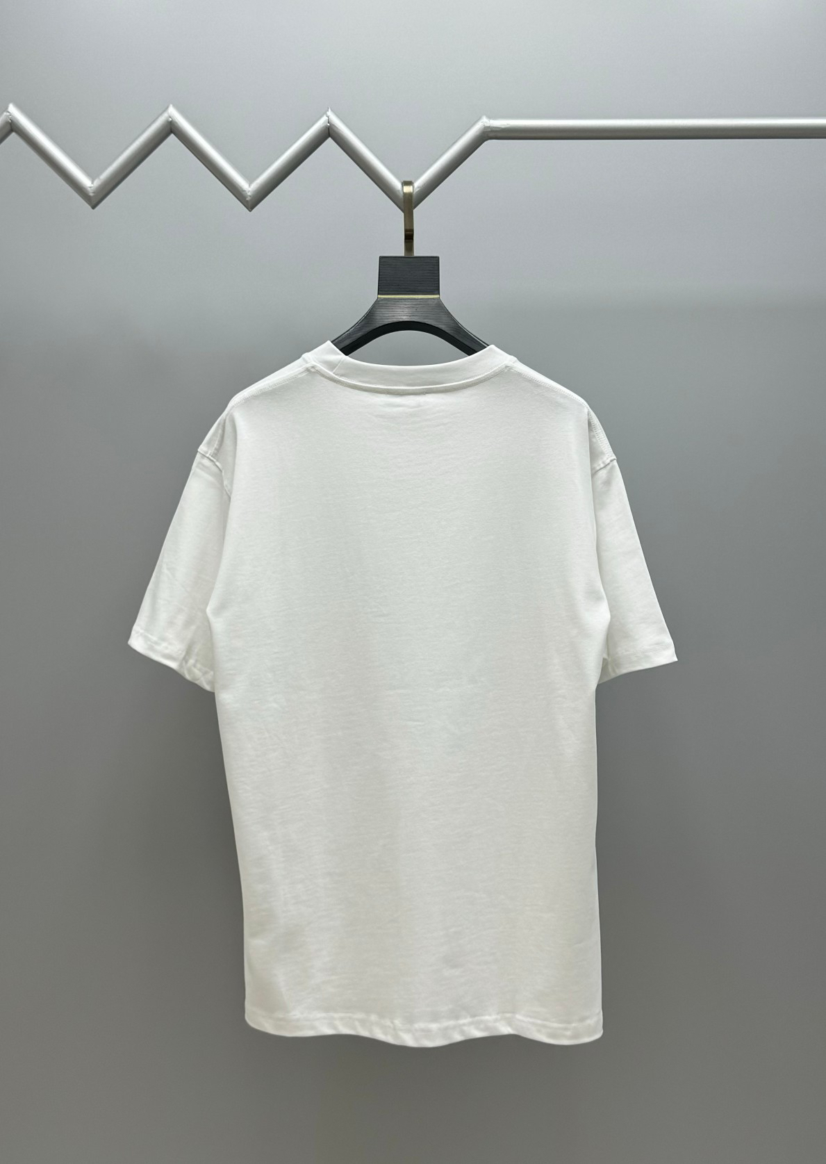 ヴェルサーチ「Versace」VERSA ロゴプリントTシャツ（ユニセックス）