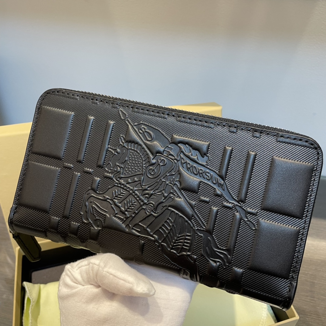 バーバリー「Burberry」メンズ シングルジップ スモール ウォレット