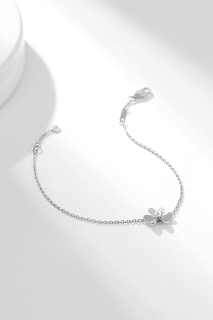 ヴァン クリーフ＆アーペル「Van Cleef & Arpels」 Frivole 3-Flower 18Kホワイトゴールド ダイヤモンド ブレスレット12mm