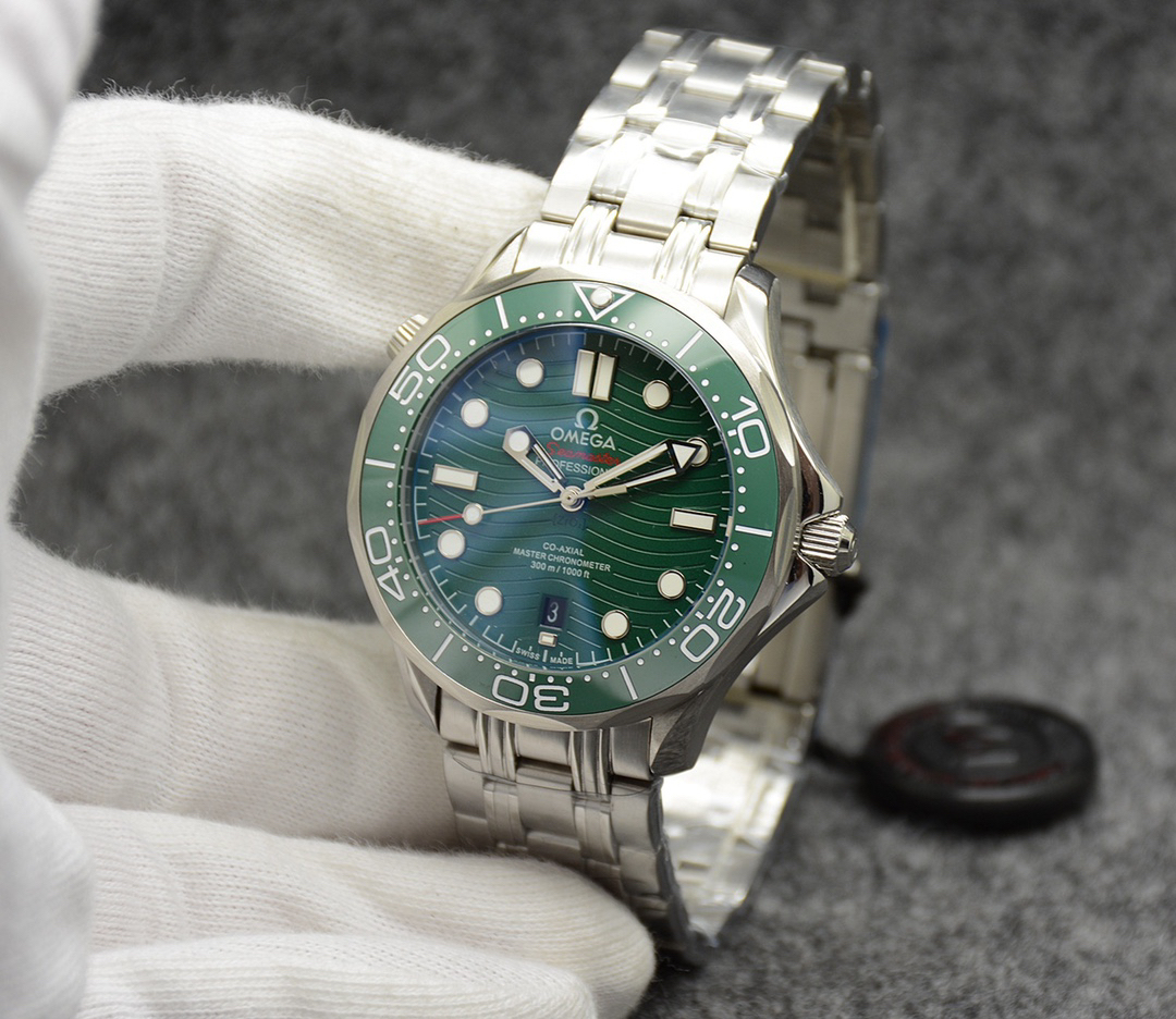 オメガ「Omega」シーマスター クラシック メンズ メカニカル ウォッチ41mm