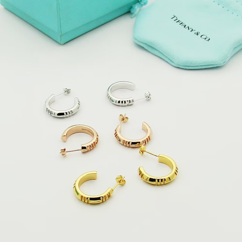 ティファニー「Tiffany & Co.」Atlas X ローマンアラビックフープピアス