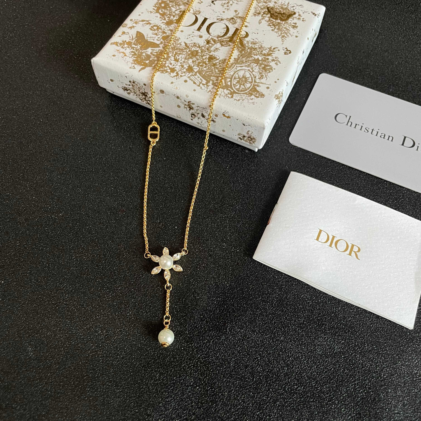 ディオール「Dior」Vintage ハート&ビー ネックレス