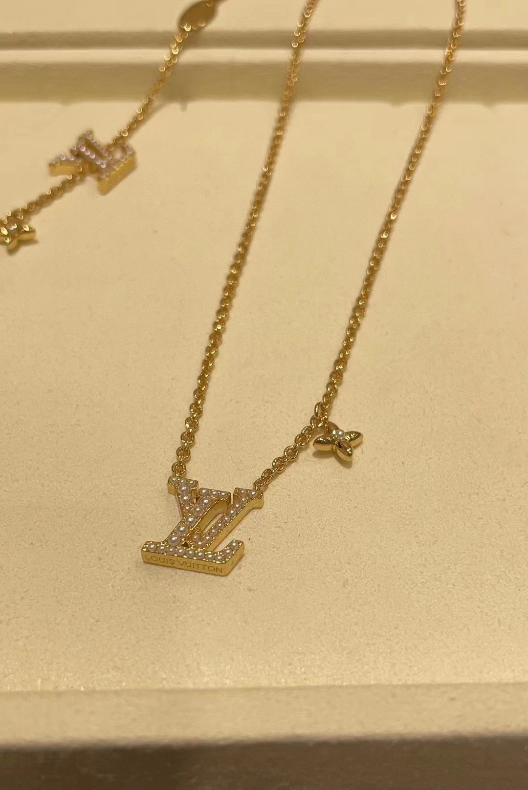 ルイ・ヴィトン「Louis Vuitton」 ICONIC ARLS ミラノティチェーンネックレス38~42CM