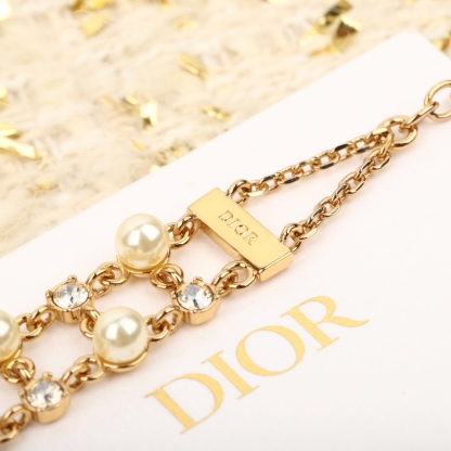 ディオール「Dior」ダブルレイヤービーズブレスレット