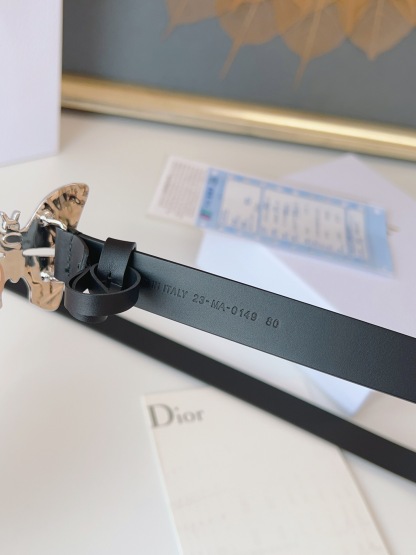 ディオール「Dior」メタモルフォーゼ 2.0cm スムースレザーベルト バタフライバックル100CM