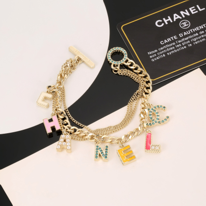 シャネル「Chanel」カラードロップ＆レターシルエット ブレスレット ブレスレット