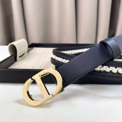 ディオール「Dior」30モンターニュ ベルトバックル ホワイトビーズデコール100CM