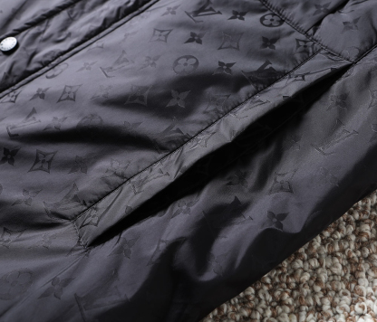 ルイ・ヴィトン「Louis Vuitton」秋冬コレクション クイルテッド ジャケット