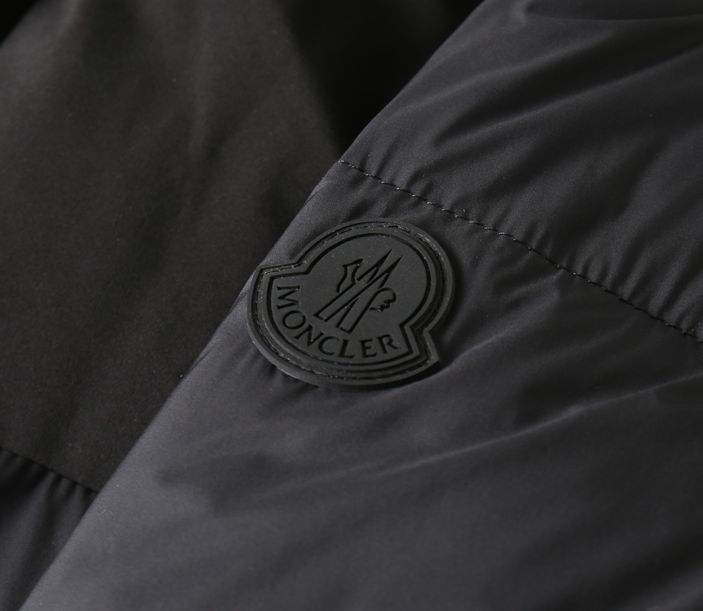 モンクレール「Moncler」秋冬 ダウンコート