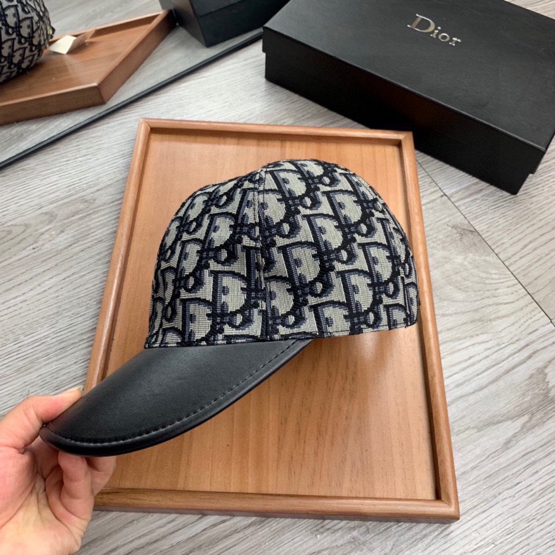 ディオール「Dior」レザーエッジ拼接キャップ