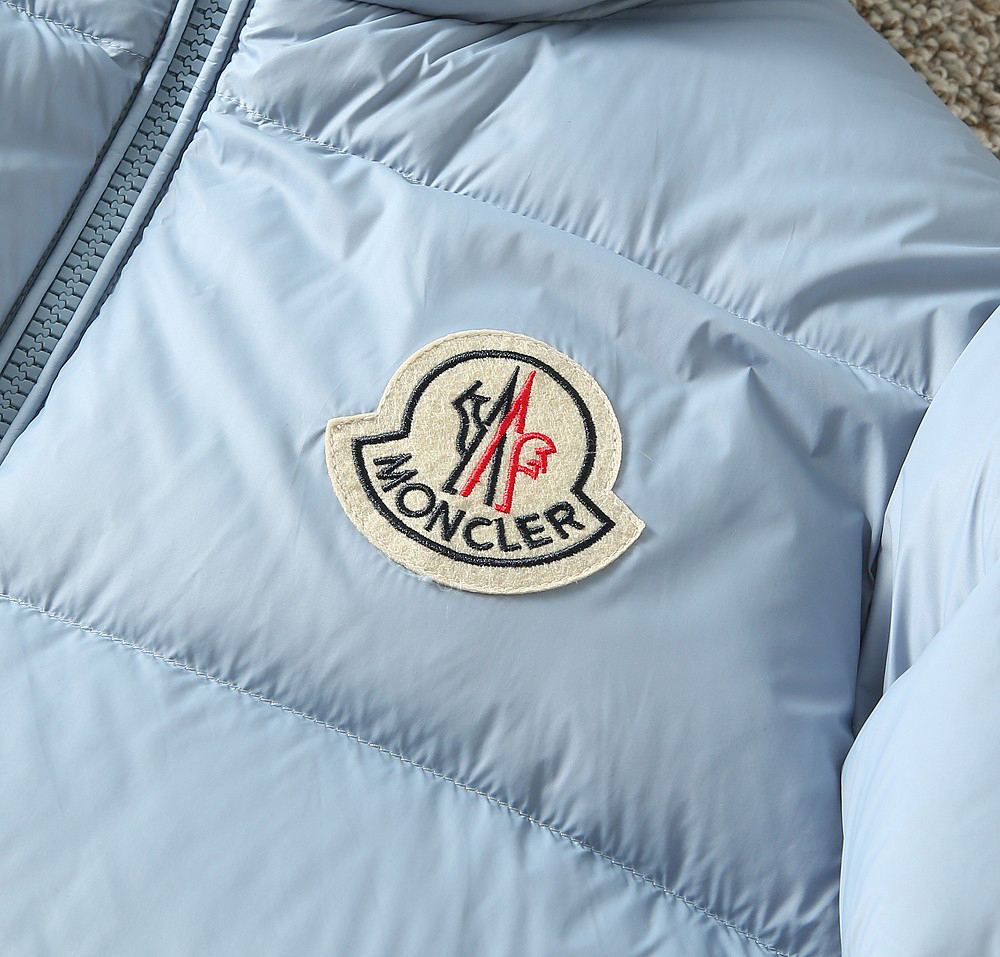 モンクレール「Moncler」秋冬 ダウンジャケット