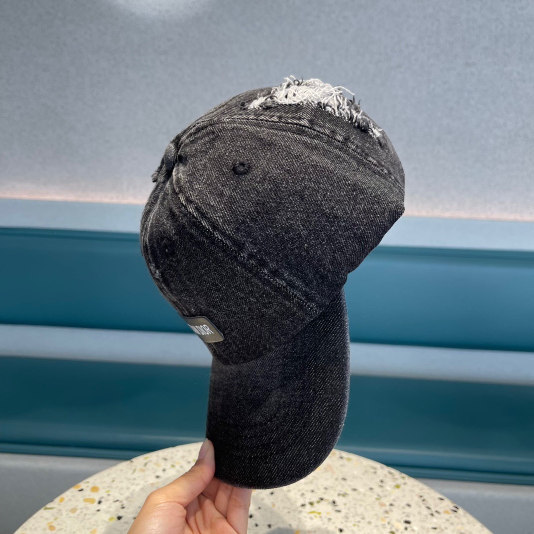 ディオール「Dior」2022 スプリングコレクション ベースボールキャップ