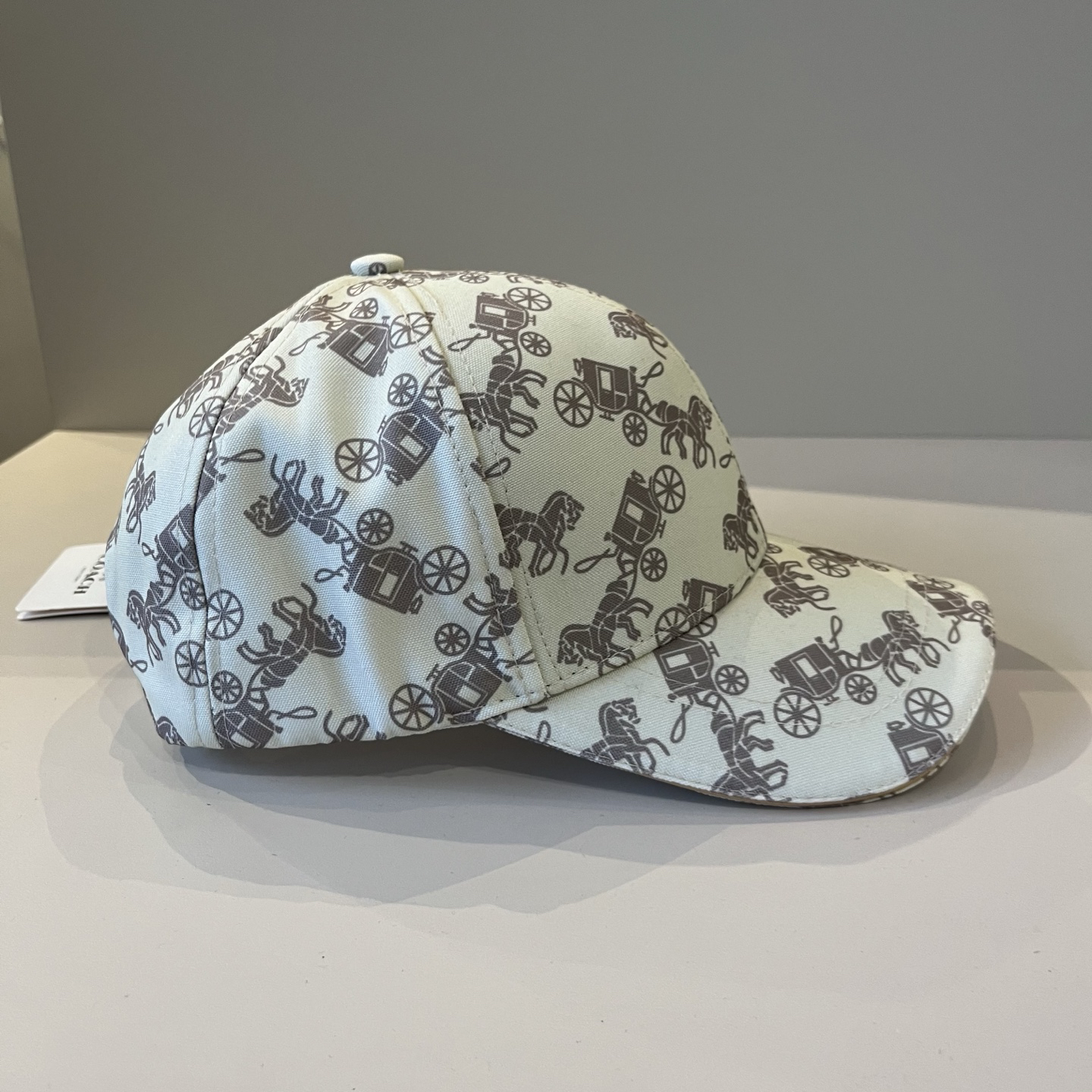 エルメス「Hermès」Classic ベースボールキャップ