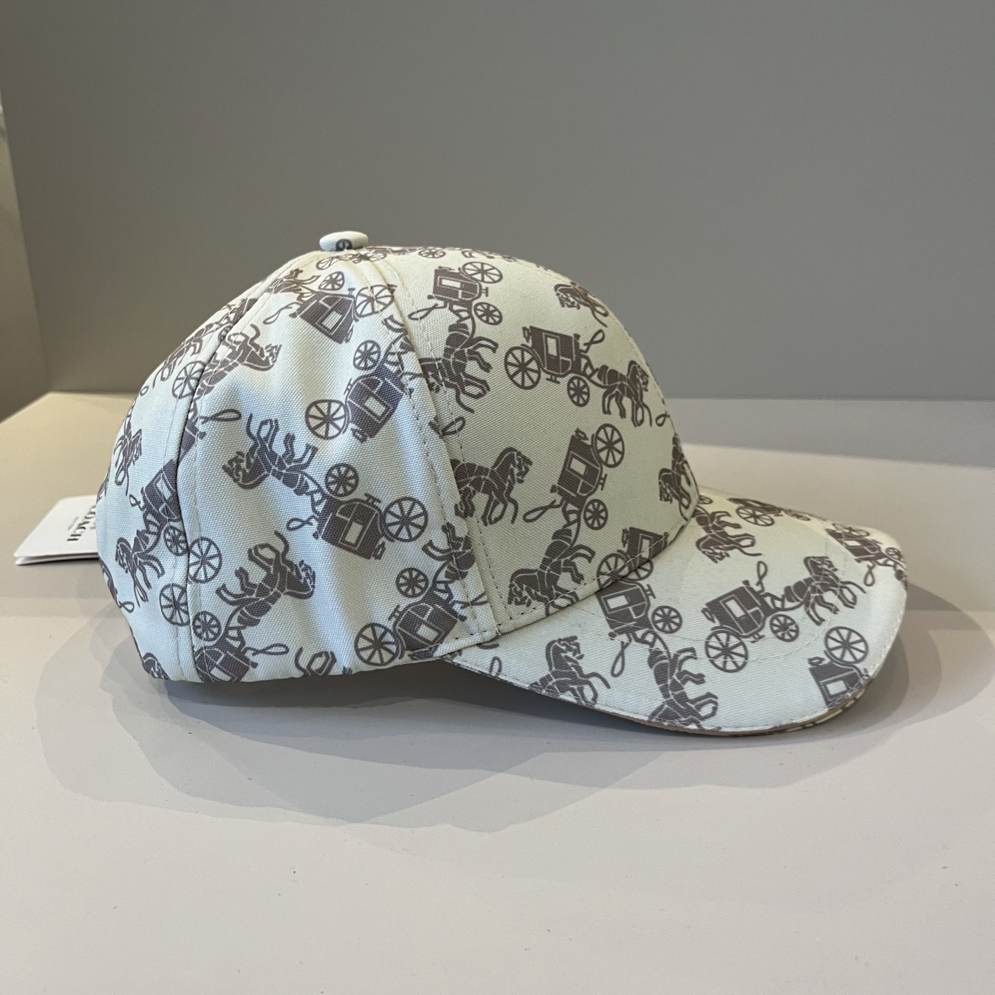 エルメス「Hermès」Classic ベースボールキャップ