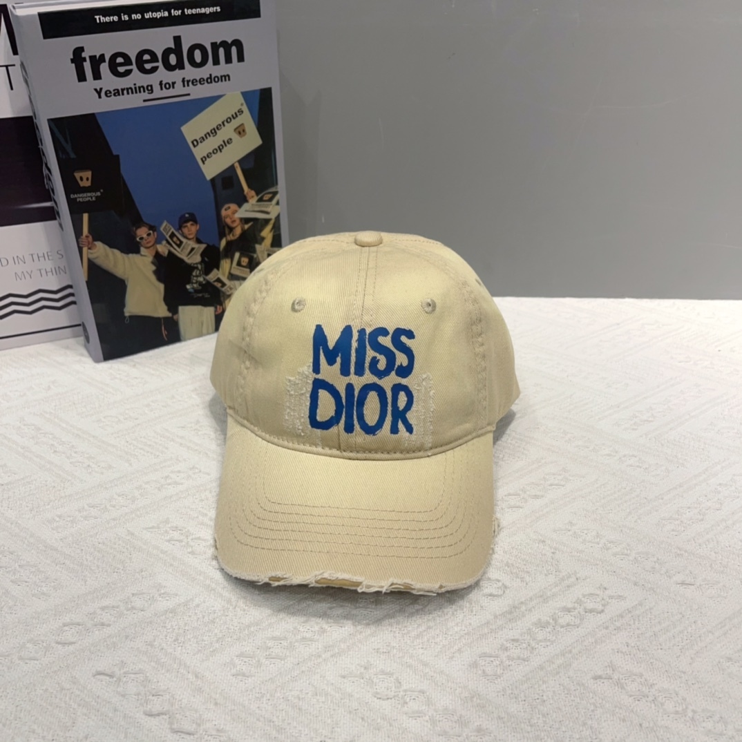 ディオール「Dior」2025 クラシックコレクション ベースボールキャップ