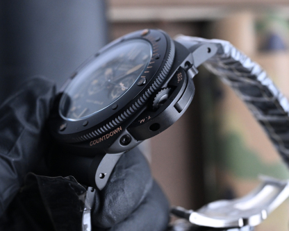 パネライ「Panerai」BMG-TECH™ 47 mmプロフェッショナル潜水式オープンワークウォッチ
