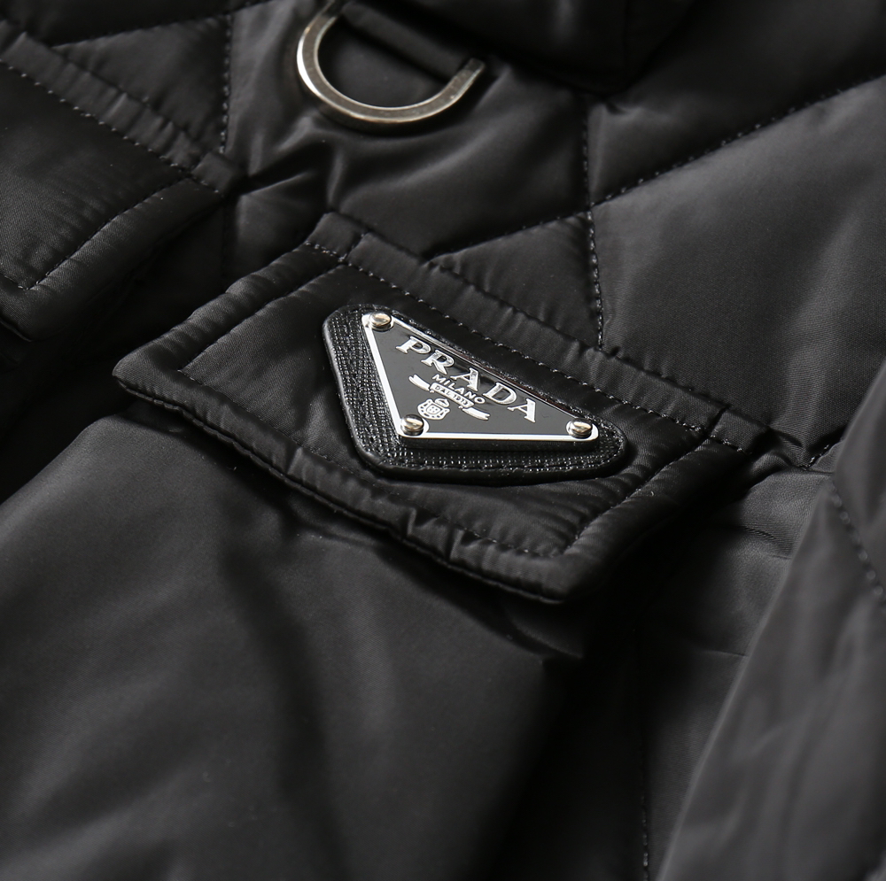 プラダ「Prada」秋の綿入りジャケット