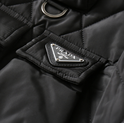 プラダ「Prada」秋の綿入りジャケット