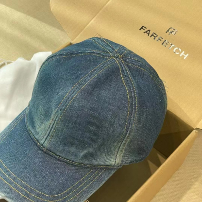 プラダ「Prada」  Denim Gradient Wash Baseball Cap