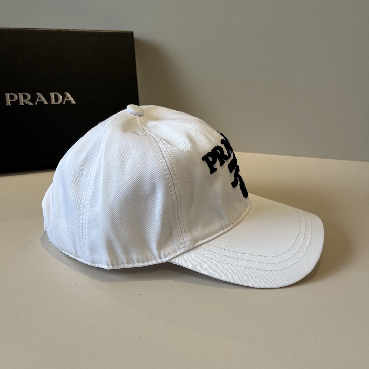 プラダ「Prada」 Re-Nylon Baseball Cap