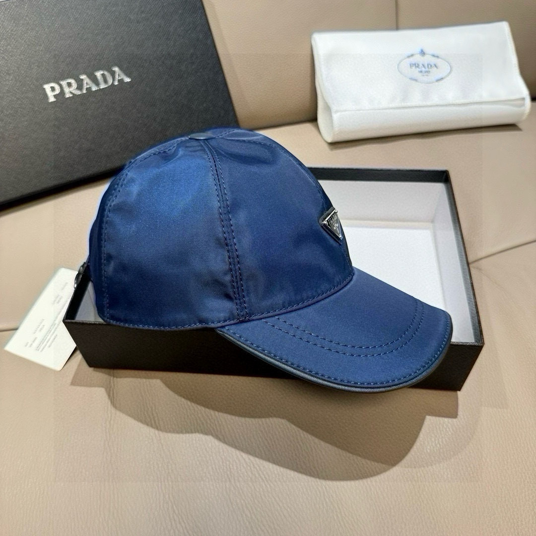プラダ「Prada」Re-Nylon Baseball Cap