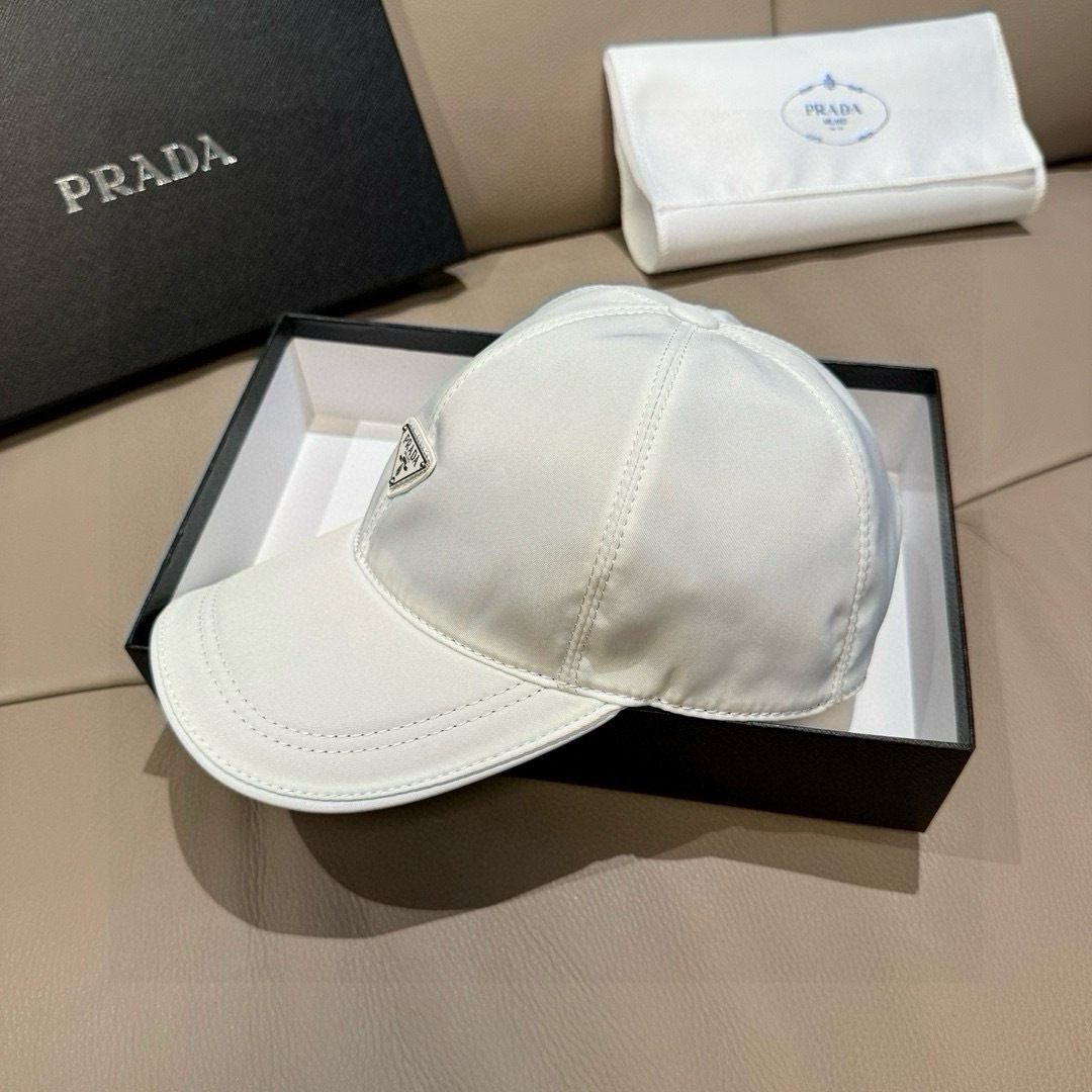 プラダ「Prada」Re-Nylon Baseball Cap