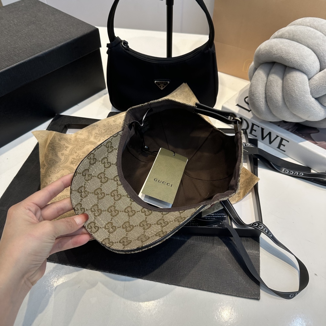 グッチ「Gucci」Lido GG Baseball Cap