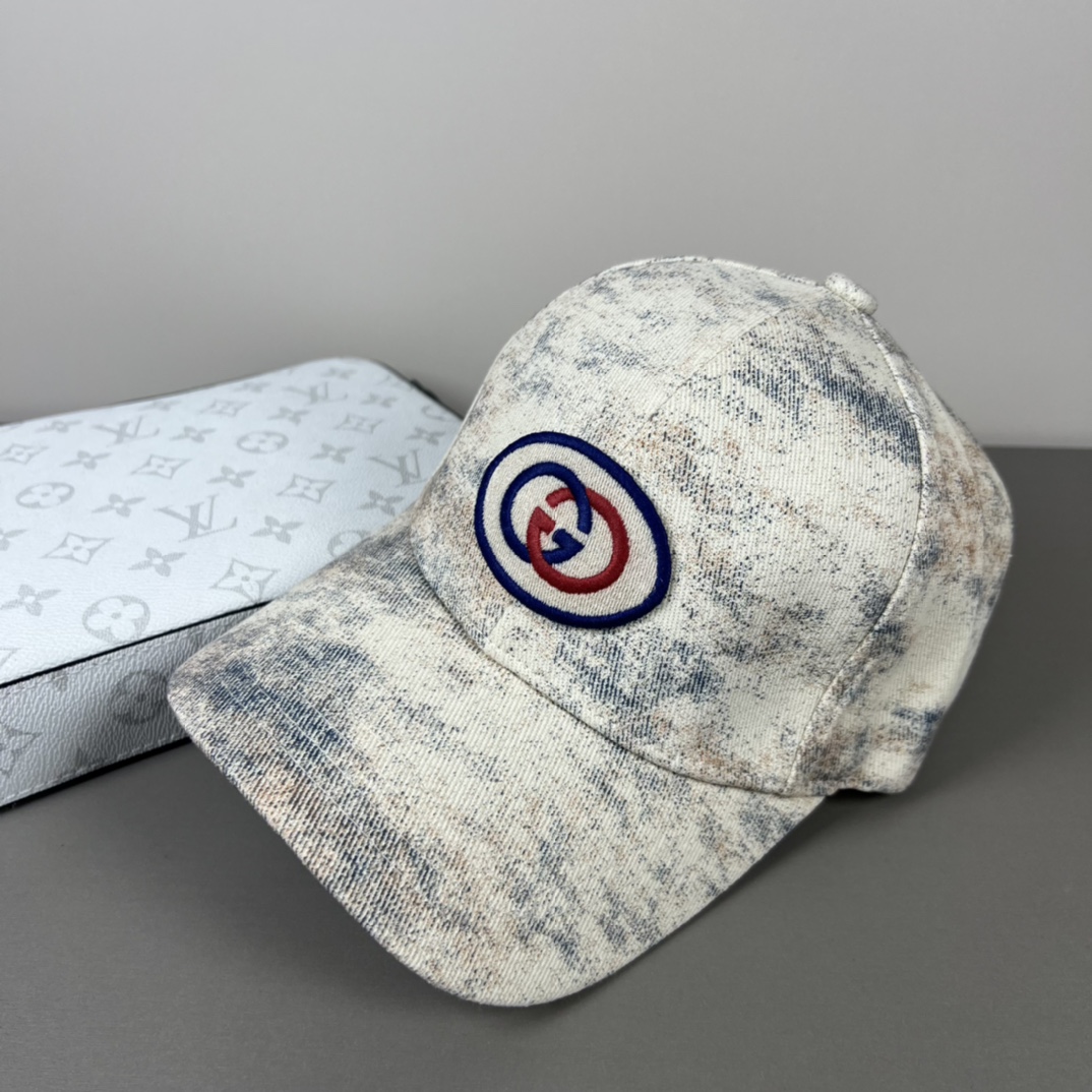 グッチ「Gucci」GGモノグラム ベースボールキャップ