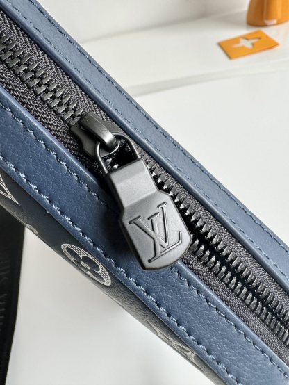 ルイ・ヴィトン「Louis Vuitton」スタイリッシュ メッセンジャーバッグ