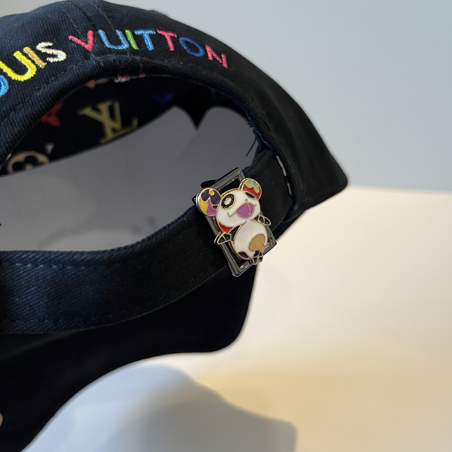 ルイ・ヴィトン「Louis Vuitton」Signature キャップ（メンズ）