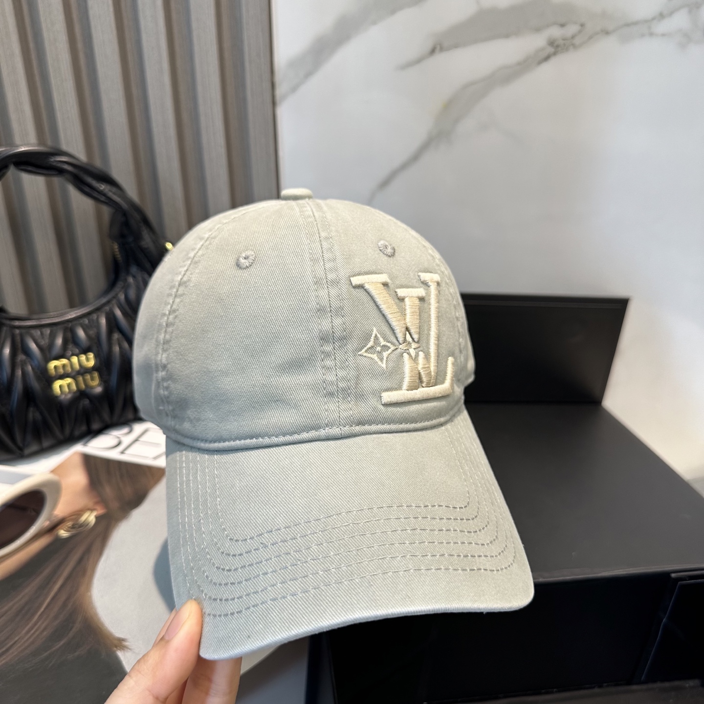 ルイ・ヴィトン「Louis Vuitton」 Signature キャップ（メンズ）