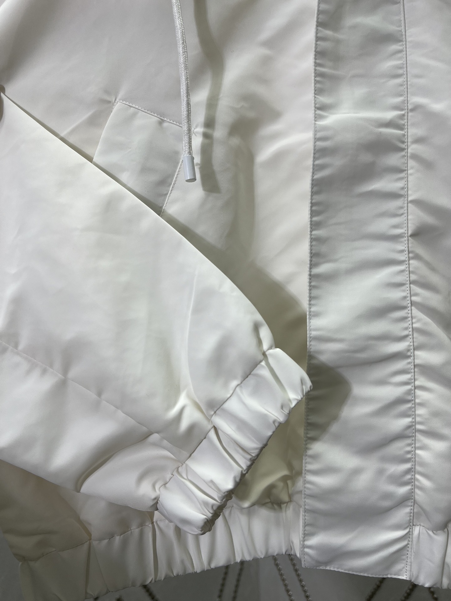 ルイ・ヴィトン「Louis Vuitton」  2025SS シングルカラー ウィンドブレーカー ジャケット