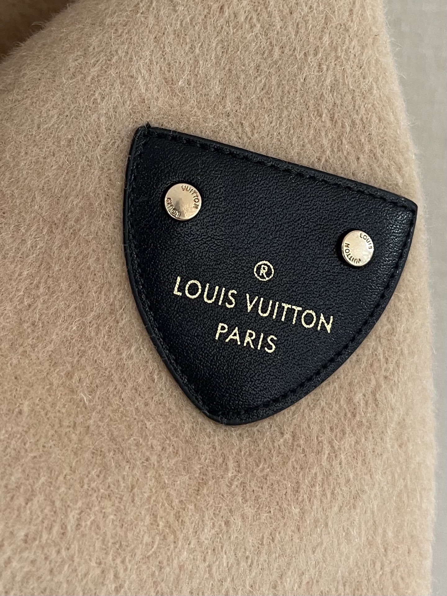 ルイ・ヴィトン「Louis Vuitton」秋冬 レディース ワップルフードロングコート