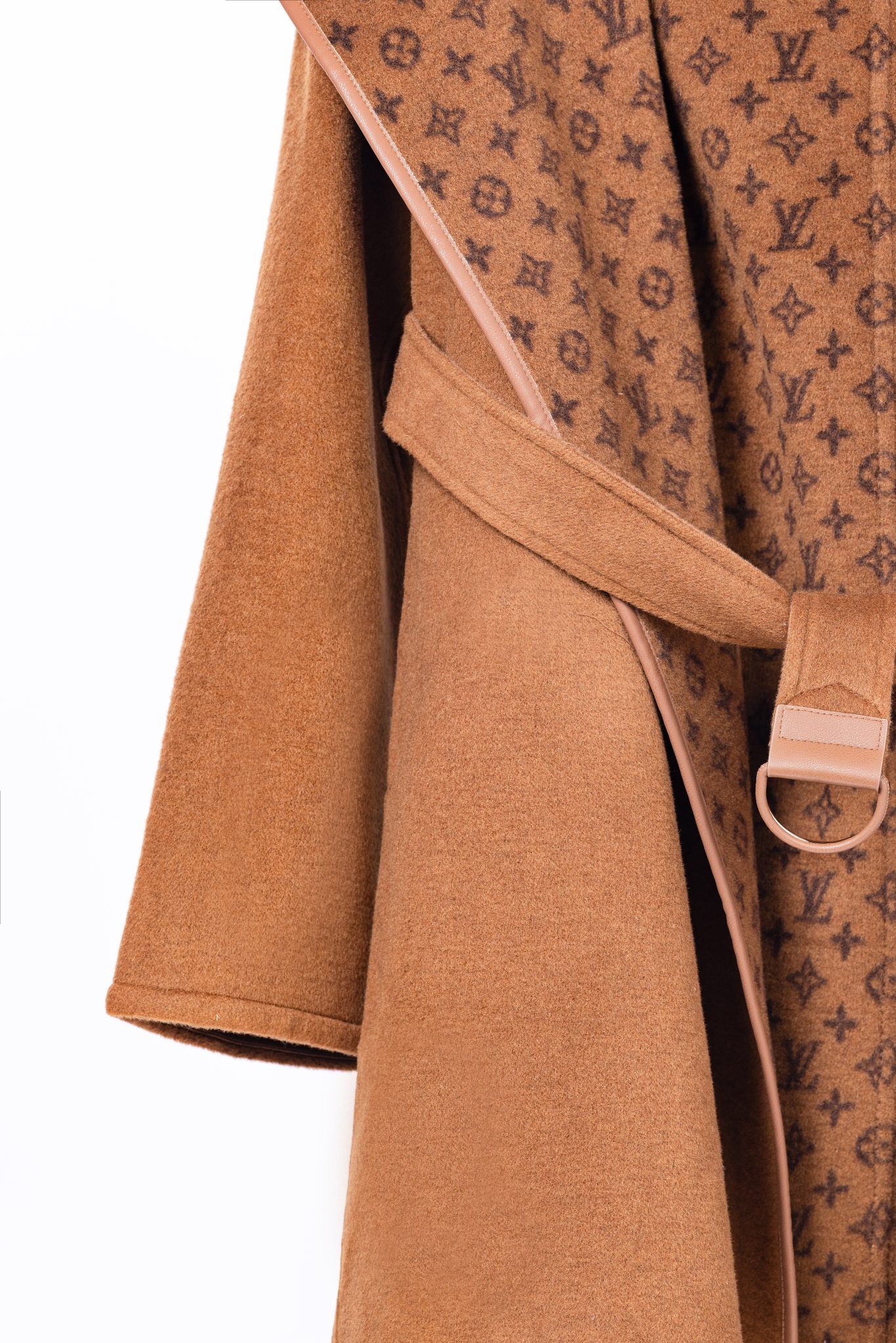 ルイ・ヴィトン「Louis Vuitton」秋冬 レディース ワップルフードロングコート