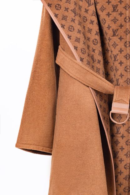 ルイ・ヴィトン「Louis Vuitton」秋冬 レディース ワップルフードロングコート