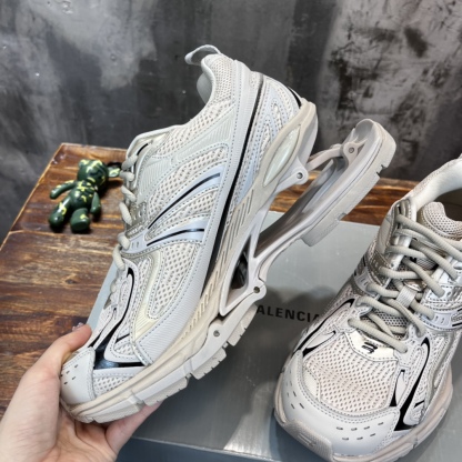 バレンシアガ「Balenciaga」 X-PANDER スニーカー X-PANDER スニーカー