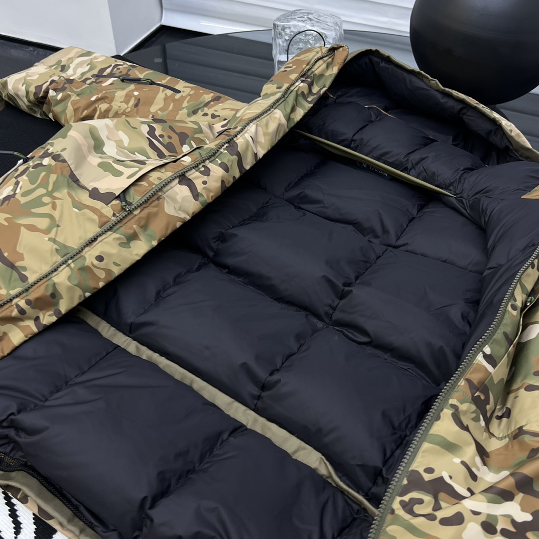 アークテリクス「ARC'TERYX」LEAF COLD WX PARX 極地用ダウンジャケット