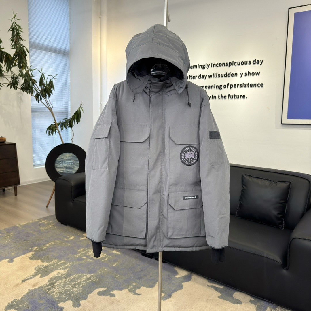 カナダグース「Canada Goose」パーカーダウンコート