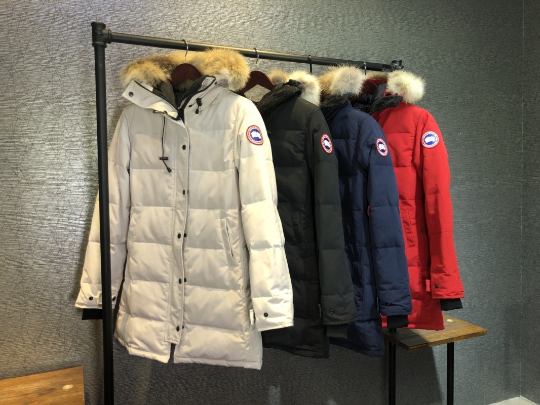 カナダグース「Canada Goose」ハイスペックダウンジャケット