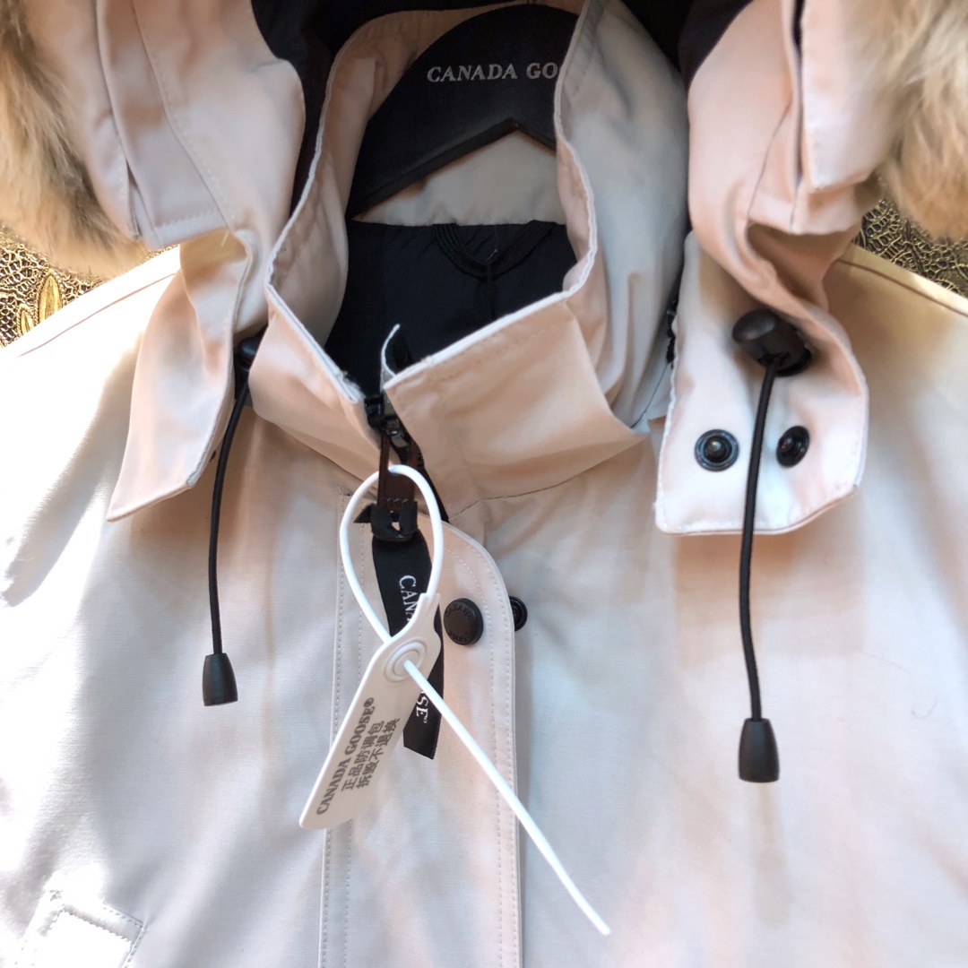 カナダグース「Canada Goose」レディース クラシックロングダウンコート