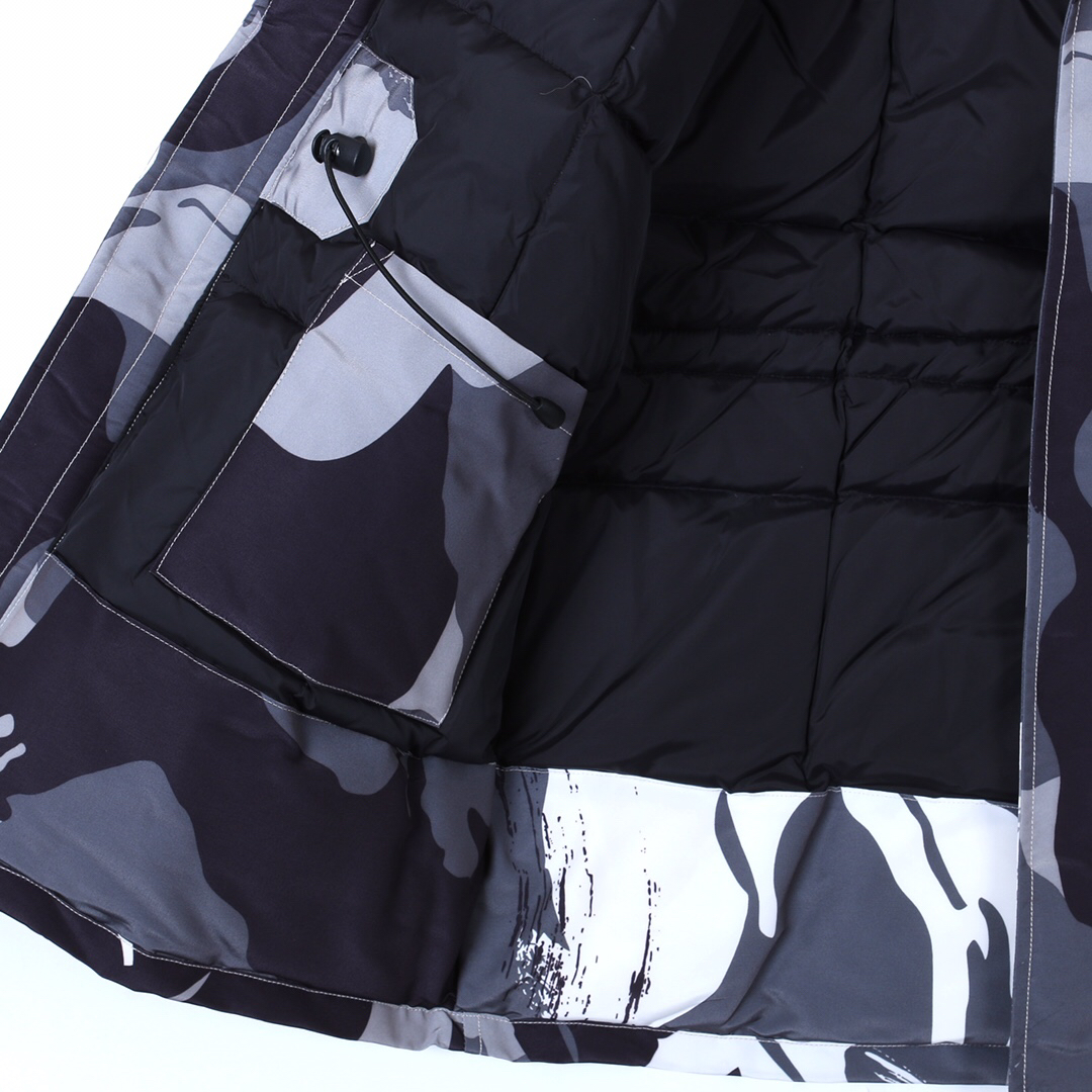 カナダグース「Canada Goose」ユニセックス プレミアムダウンコート