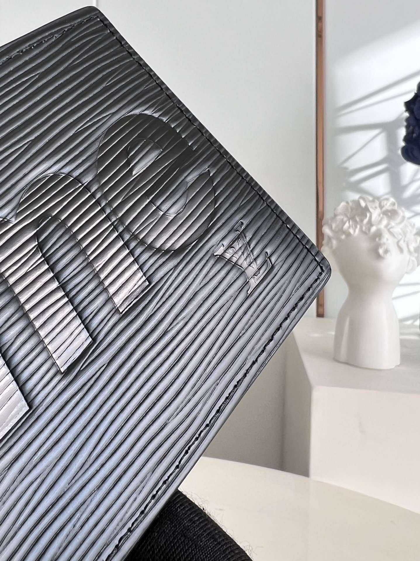 ルイ・ヴィトン「Louis Vuitton」LV ✕ Supreme コラボ ポルトフォイユ･ミュルティプル