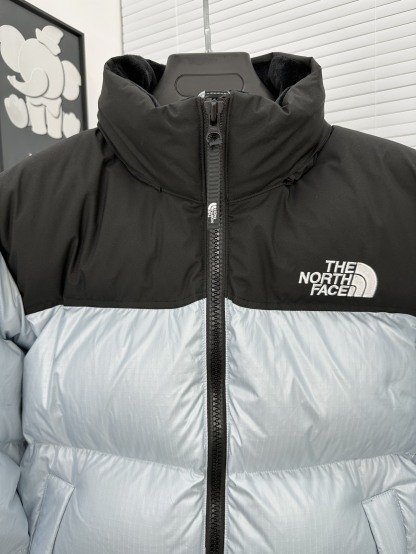 ザ・ノースフェイス「The North Face」Nuptse 1996 ダウンジャケット