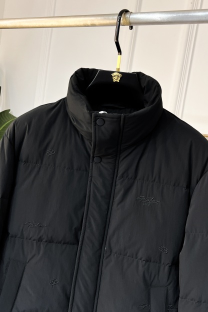 バレンシアガ「Balenciaga」‌2024 ss大爆型ファッションダウンジャケット