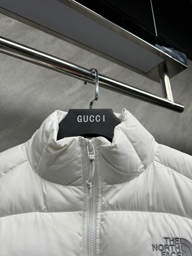 ザ・ノースフェイス「The North Face」アメリカンスタイル ショート パッチワーク ダウンジャケット