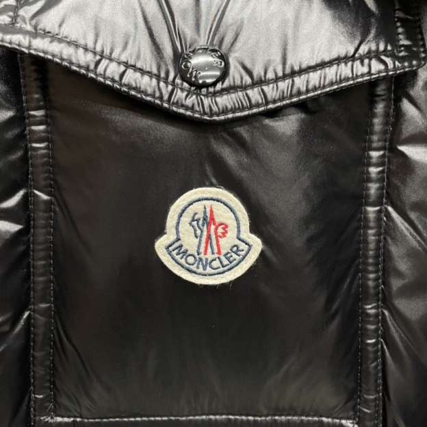 モンクレール「Moncler」 トリカラーテープ マヤ フード付きダウンジャケット