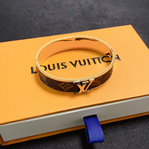 ルイ・ヴィトン「Louis Vuitton」モノグラム エクリプス レザー ワイド ブレスレット19-21cm