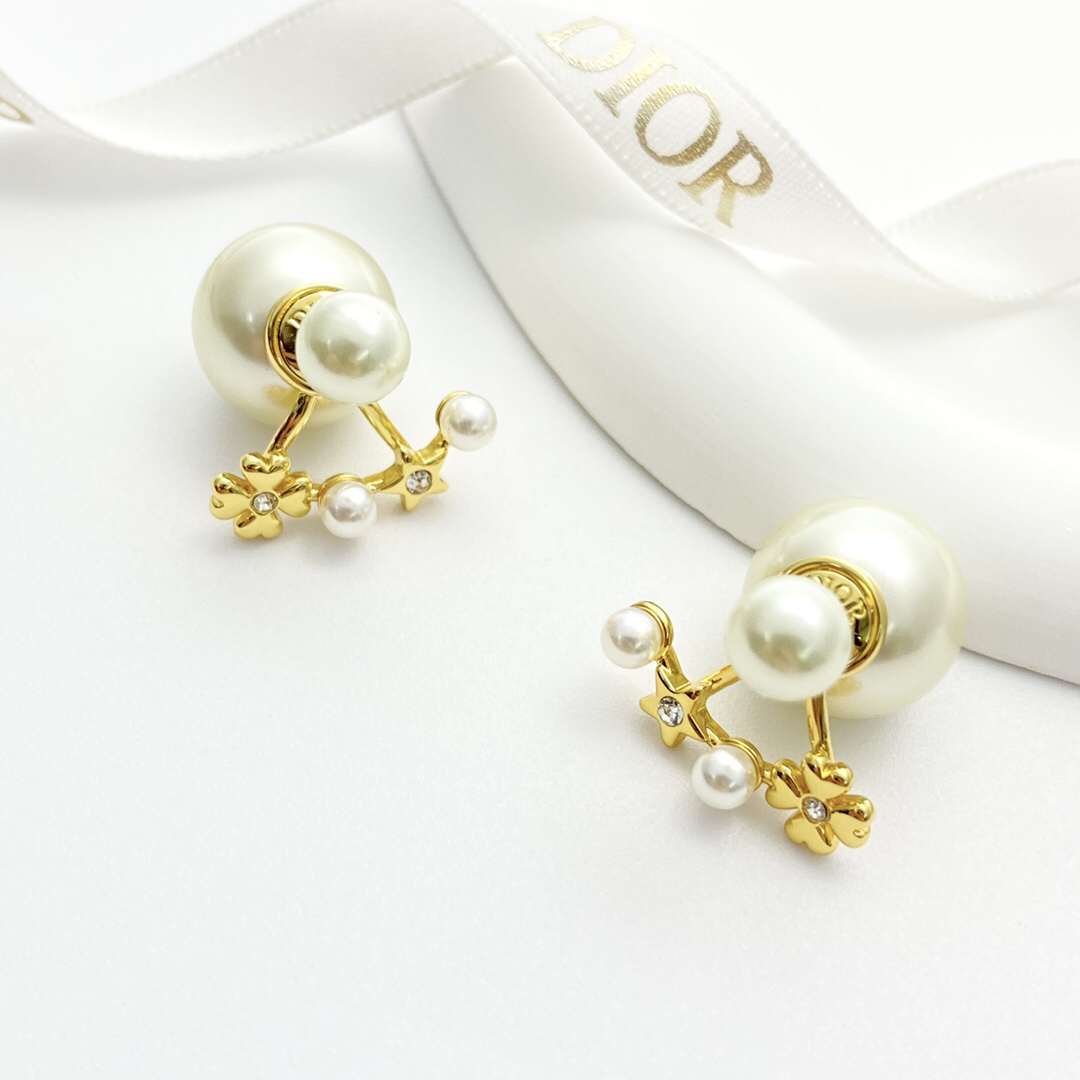 ディオール「Dior」 ダブルパール＆スター イヤリング