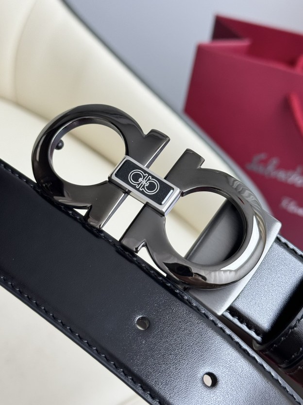 フェラガモ「Ferragamo」リバーシブル レザー ベルト100CM